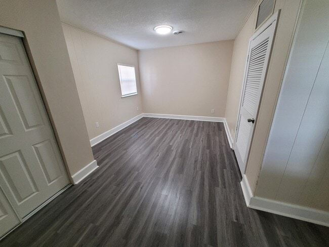 Building Photo - 1091 Basque Dr