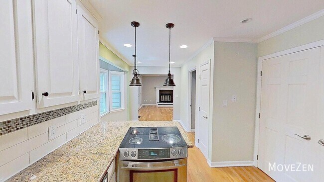 Foto del edificio - 1407 Hall Blvd