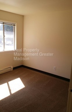 Building Photo - 3722 E Karstens Dr
