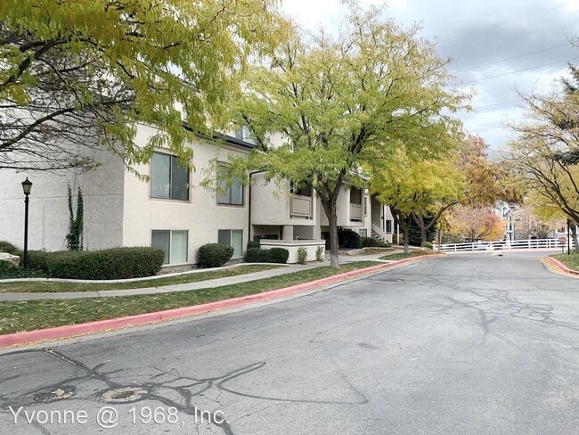 Building Photo - 2 br, 2 bath House - 987 Creek Hill Lane #20