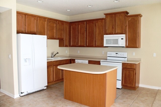 Foto del edificio - 2580 Passamonte Dr