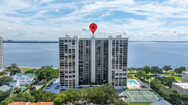 Foto del edificio - 3301 Bayshore Blvd
