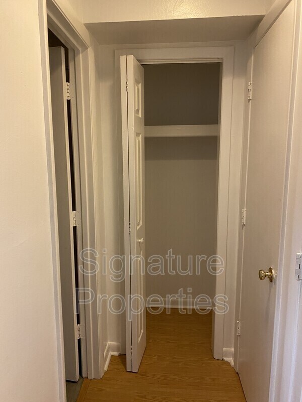 2840 Colonial Ave SW Unit Apt C7, Roanoke, VA 24015 Condo for Rent in