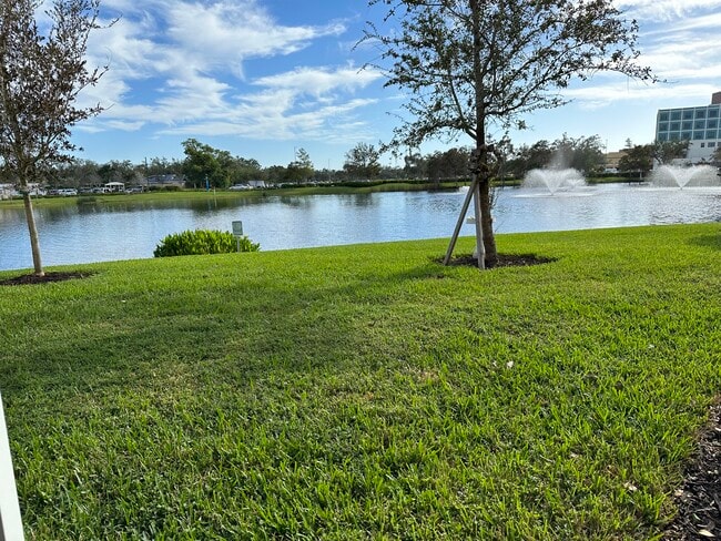 Building Photo - 16220 Via Solera Cir
