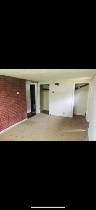 Foto del edificio - 500 N Pleasant Pl