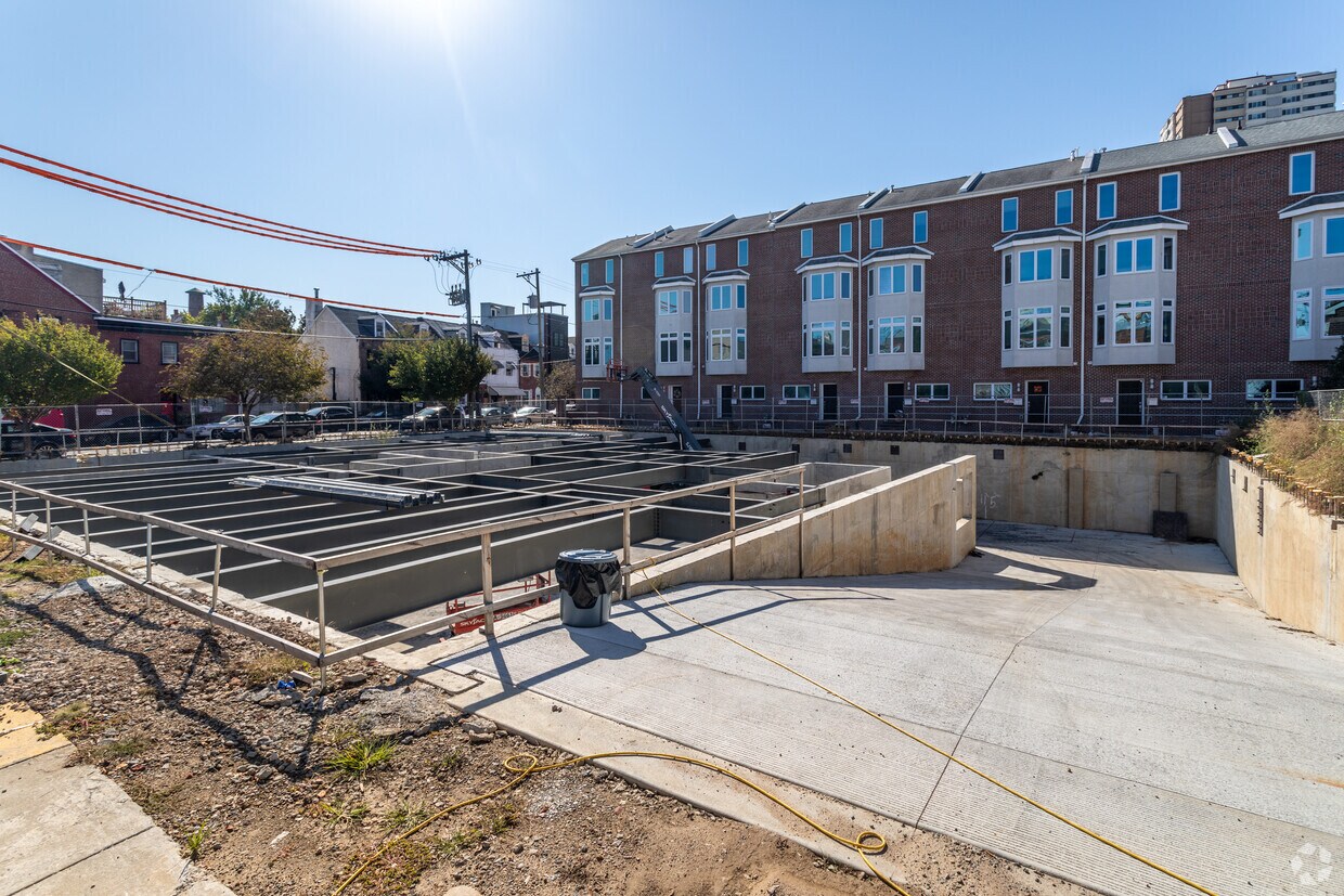 UC 10/7/22 - 300 Christian St