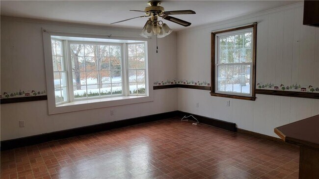 Foto del edificio - 441 Hopkins Hill Rd