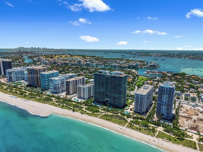 Building Photo - 10201 Collins Ave