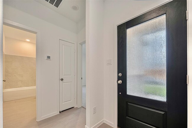Building Photo - 26415 Virginia Wild Rye Ln