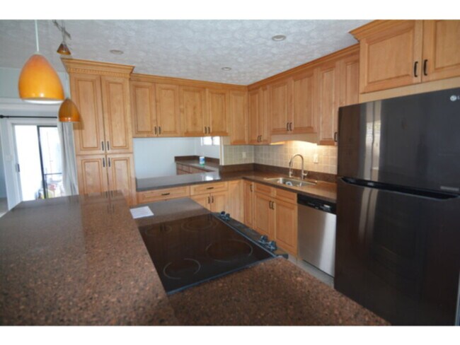 Foto del edificio - Renovated Pacific Palisades 3/2 SFH with Y...