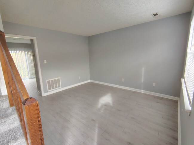 Building Photo - 29 Fonda Dr