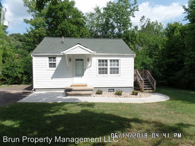 Building Photo - 1 br, 1 bath House - 1908 Maryville Pike