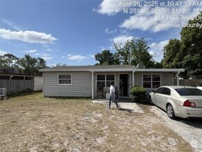 Building Photo - 260 Pine Tree Dr