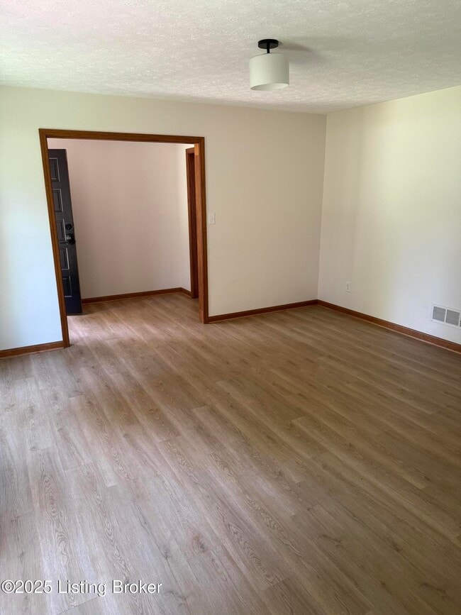 Building Photo - 4618 Stony Brook Dr