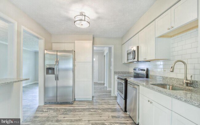 Foto del edificio - 53 Bryant Blvd