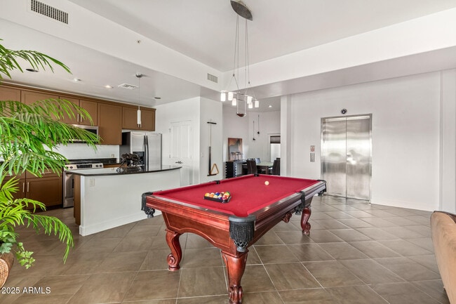 Foto del edificio - 945 E Playa Del Norte Dr