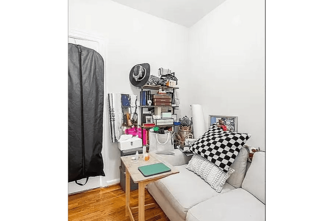 Building Photo - 426 E 73rd St