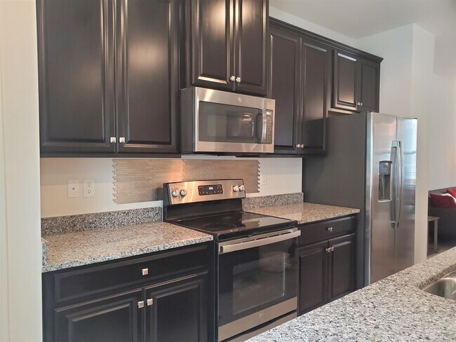 Foto del edificio - 594 Westport St