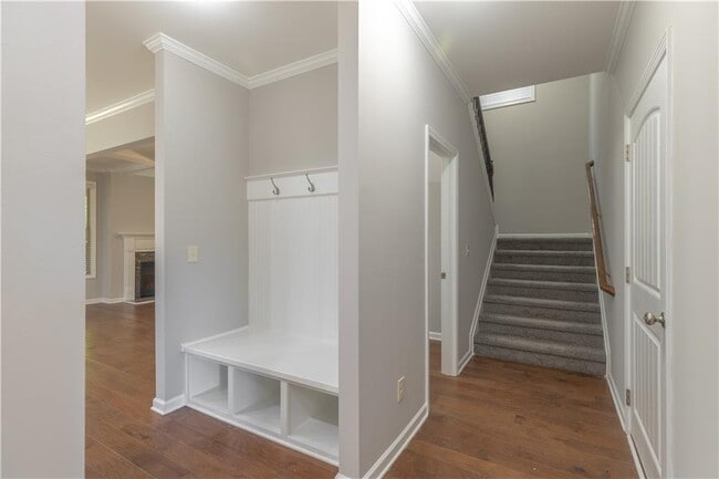 Building Photo - 5046 Apple Grove Rd NE