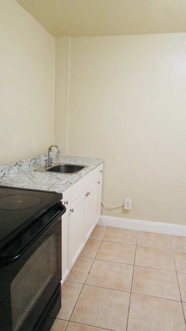 Foto del edificio - 4470 NW 175th St