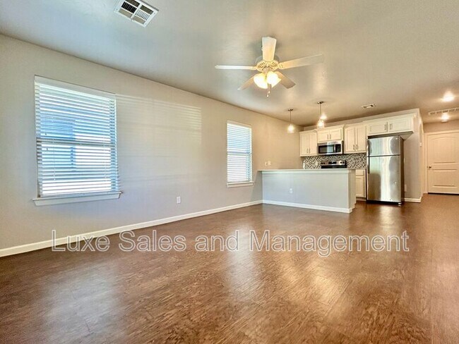 Foto del edificio - 11508 N Lincoln Blvd