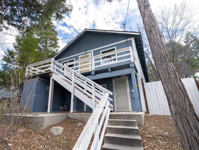 Foto del edificio - 26425 Lake Forest Dr