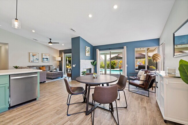 Foto del edificio - 78830 Bayberry Ln