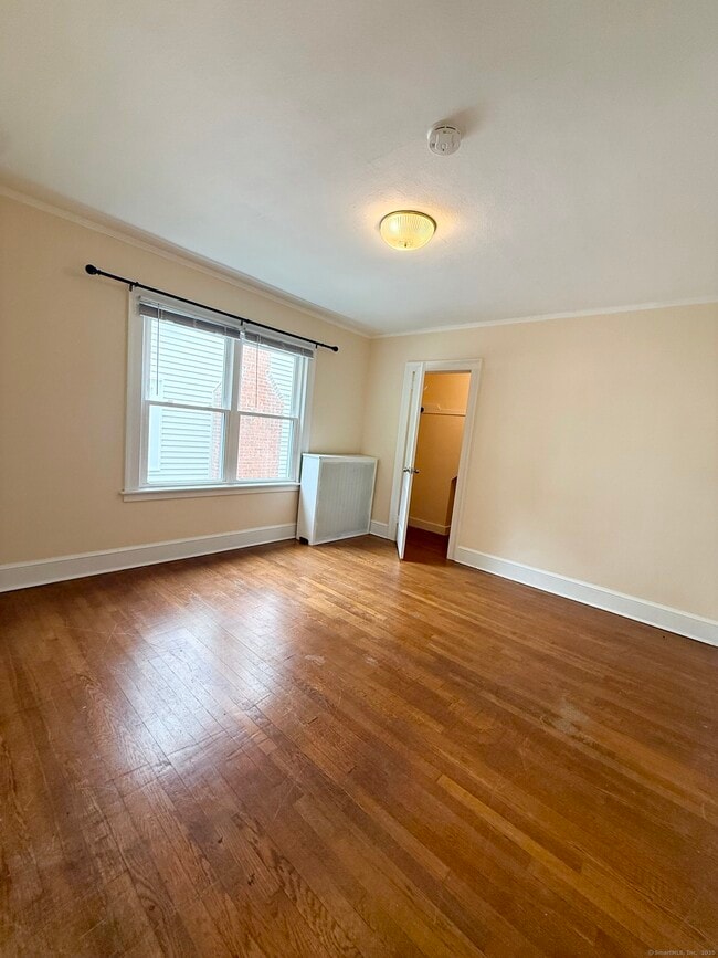 Building Photo - 47 Argyle Ave