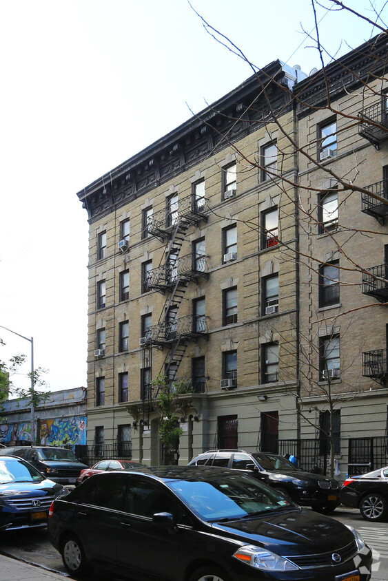 Foto principal - 612-616 W 182nd St