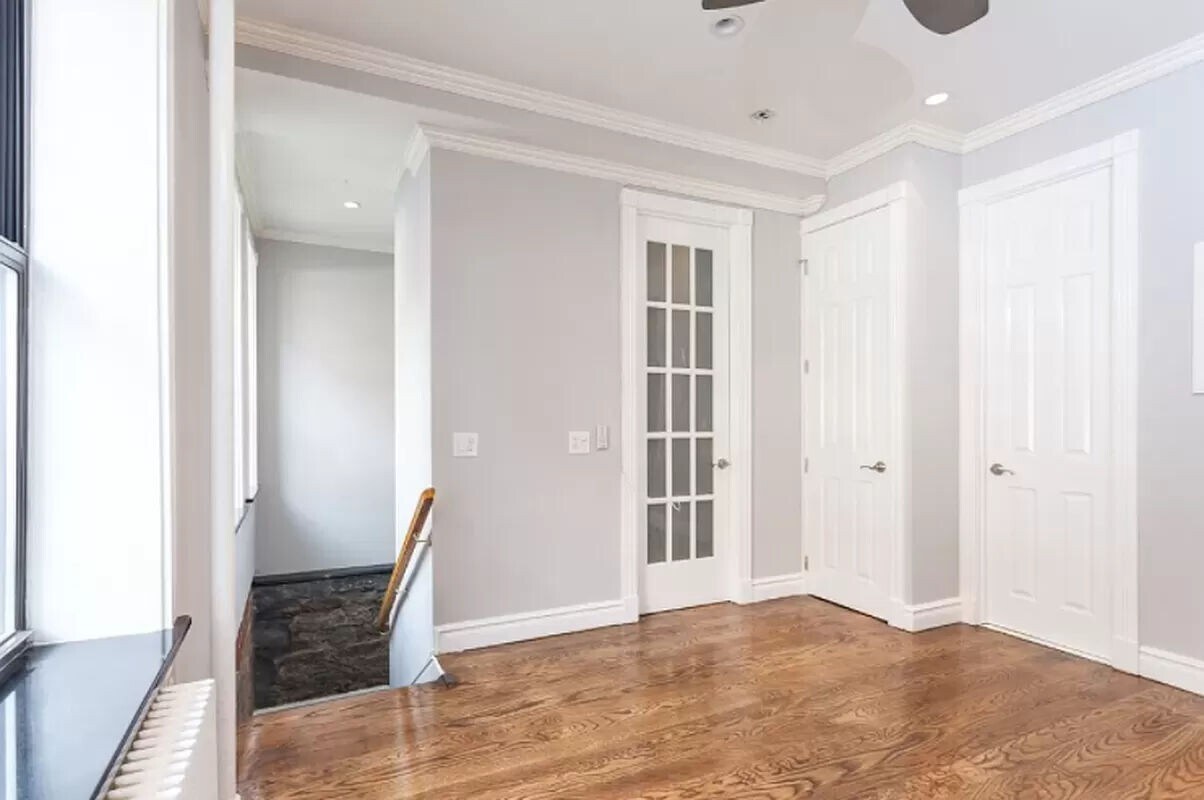 Foto del edificio - East 18th Street