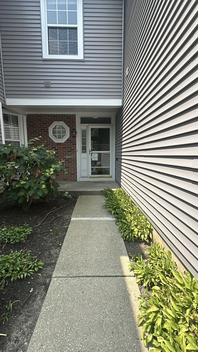 Foto del edificio - 2060 Waverly Ln