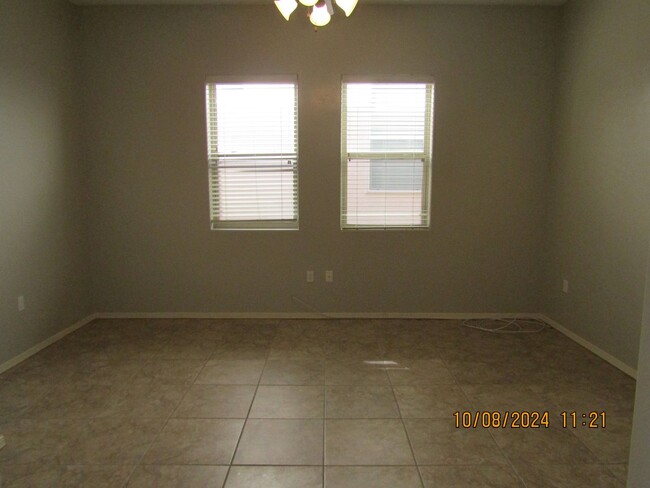 Foto del edificio - ** Move In Special $1,000.00 off first mon...