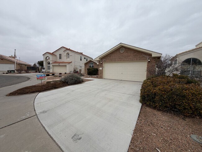 Foto del edificio - 3 Bedroom Single Story Home Available Near Juan Tabo Blvd SE & Southern Blvd SE!