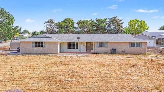 Foto del edificio - 11875 W Hidden Valley Rim Rd
