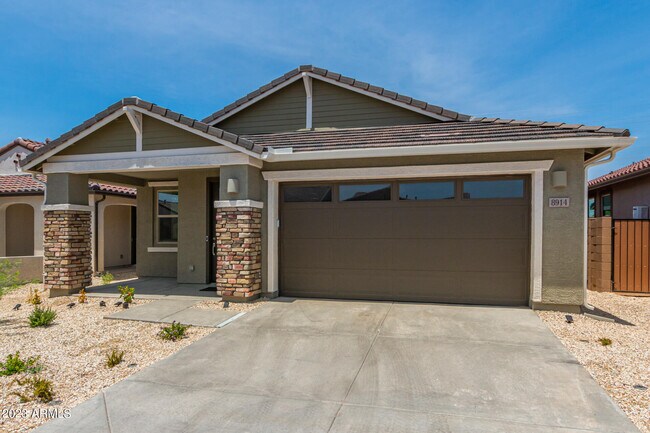 Building Photo - 8914 W Palo Verde Dr