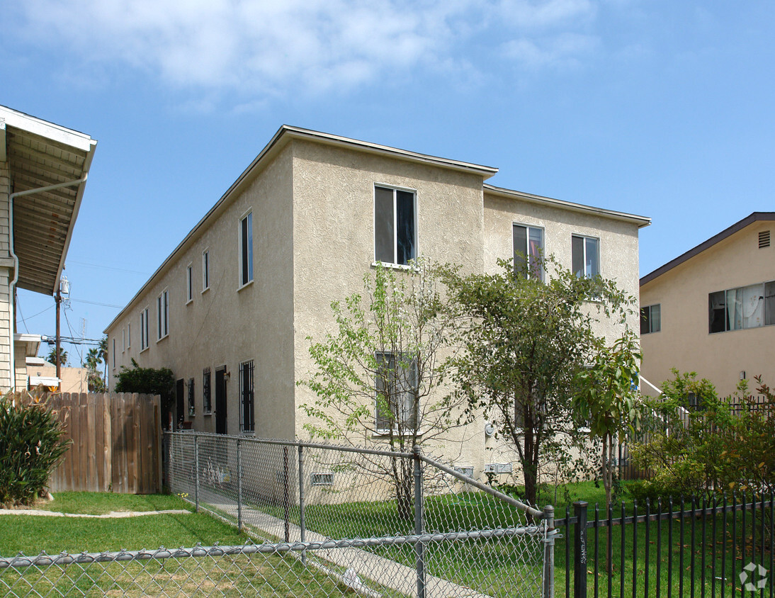 Building Photo - 1520 Locust Ave