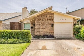Building Photo - 2916 Pegasus Dr