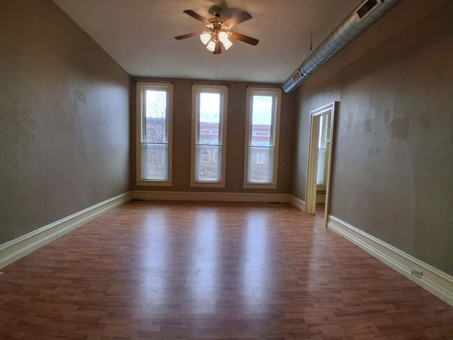 Building Photo - Downtown Homer -Upper Efficiency Apartment