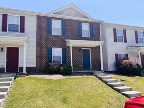 Building Photo - 110 Charleston Ln