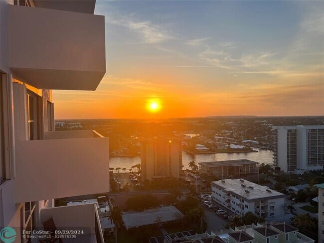 Building Photo - 405 N Ocean Blvd