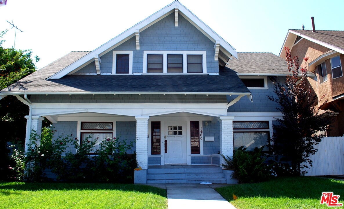 Primary Photo - 1460 W 28th St