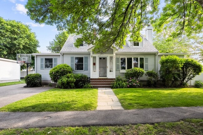 Photo - 15 University Rd (Arlington, MA) House