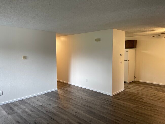 Foto del edificio - 6111 Glen Mary Ln SE