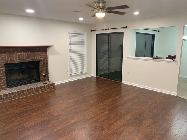 Foto del edificio - 7150 Winery Ln