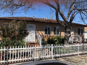 Building Photo - 4830 Auburn Dr