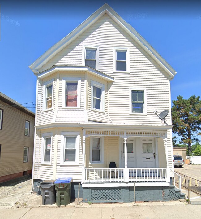 Building Photo - 14 De Soto St