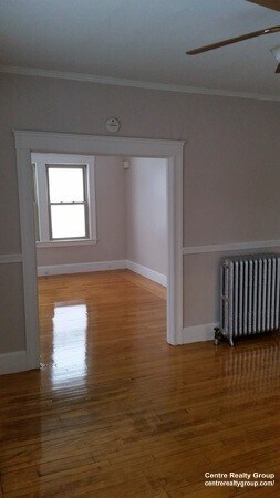 Primary Photo - 11 Circuit Ave