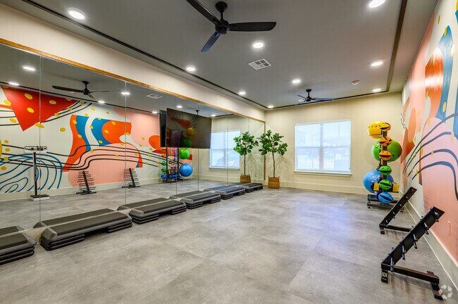 Estudio de yoga - Cedar Lakes