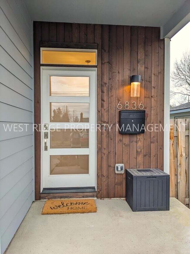 Foto del edificio - 6836 N Hudson St