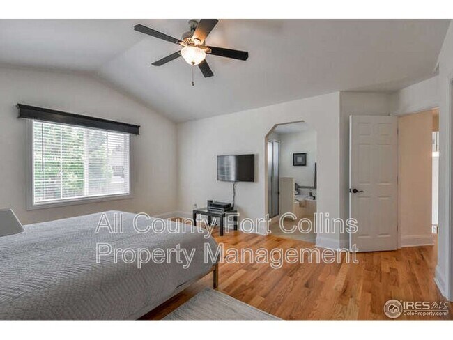 Building Photo - 2248 Smallwood Dr